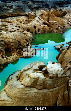 canyon et trou d'eau à sam phan bok sur le rive du mékong Thaïlande Banque D'Images