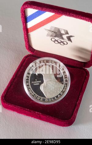 Uncirculad Proof 1983-S Los Angeles XXIII Olympiad Silver Dollar, États-Unis Banque D'Images