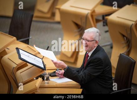 Le secrétaire à la Constitution, Mike Russell, présente sa déclaration de mise à jour sur le Brexit au Parlement écossais, à Édimbourg. Date de la photo: Mercredi 3 février 2021. Banque D'Images