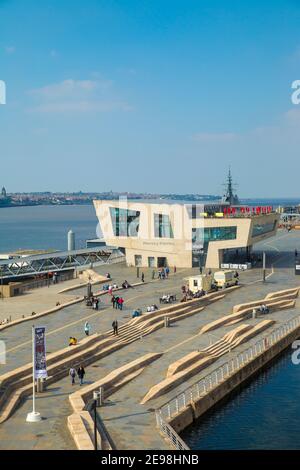 France, Régions, Liverpool, Pier Head, vue de Mersey Ferry Terminal Banque D'Images