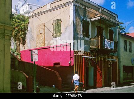 Rue arrière à Charlotte Amalie, St Thomas, îles Vierges américaines Banque D'Images