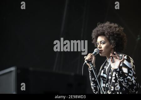 Solange, la sœur de Beyonce, se présente sur scène au Field Fête de jour au Victoria Park à Londres Banque D'Images