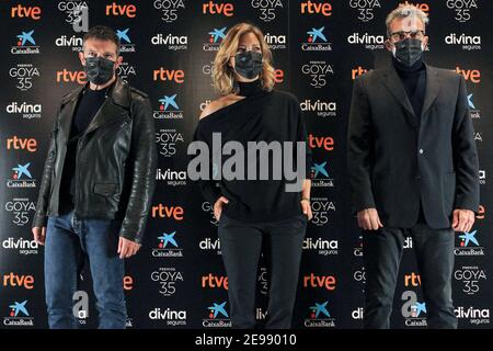 Antonio Banderas (L) et Maria Casado participent à la 35e conférence de presse des Goya Awards à la Cinema Academy le 02 février 2020 à Madrid, Espagne.photo par AlterPhotos/ItahisaHernandez/ABACAPRESS.COM Banque D'Images