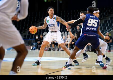 Karlsruhe, Allemagne. 03ème février 2021. Kavin John Gilder-Tilbury (Lions) l'emporte. GES/Basketball/ProA: PSK Lions - Uni paniers Paderborn, 03.02.2021 - | usage dans le monde crédit: dpa/Alay Live News Banque D'Images