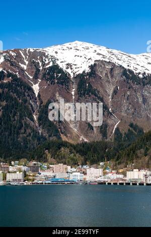 Mont Juneau et la ville de Juneau, capitale de l'Alaska Banque D'Images