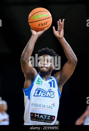 Karlsruhe, Allemagne. 03ème février 2021. KC Ross-Miller (Lions) simple action, coupée. GES/Basketball/ProA: PSK Lions - Uni paniers Paderborn, 03.02.2021 - | usage dans le monde crédit: dpa/Alay Live News Banque D'Images