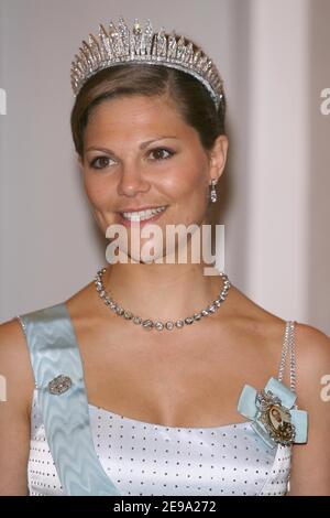 La princesse de la Couronne Victoria de Suède arrive aujourd'hui pour le dîner d'anniversaire spécial au Palais Royal dans le cadre du 60e anniversaire du roi Carl XVI Gustaf de Suède, à Stockholm, le 30 avril 2006. Photo de Nebinger/Orban/ABACAPRESS.COM. Banque D'Images