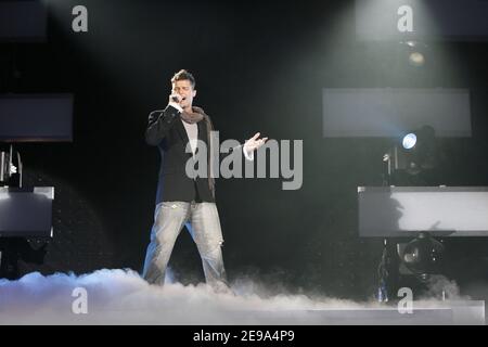 Ricky Martin, chanteur originaire de Porto Rico, se produit en direct sur scène au Zénith, à Paris, en France, le 5 mai 2006. Photo de Thierry Orban/ABACAPRESS.COM Banque D'Images