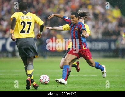 Le Ronaldinho de Barcelone en action lors de la finale de la Ligue des Champions, Barcelone contre Arsenal, au Stade de France, à Saint Denis, près de Paris, France, le 17 mai 2006. Barcelone a gagné 2-1. Photo de Christian Liewig/CAMELEON/ABACAPRESS.COM Banque D'Images