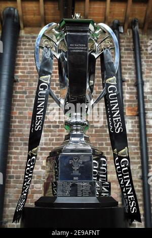 Londres, Royaume-Uni. 22 janvier 2020. Photo de fichier de 2020. Trophée Guinness six Nations. Lancement du tournoi Guinness six Nations Championship 2020 à Tobacco Dock à Tobacco Quay, Londres, le mercredi 22 janvier 2020. Cette image ne peut être utilisée qu'à des fins éditoriales. Usage éditorial seulement, photo par Steffan Bowen/ Credit: Andrew Orchard sports Photography/Alay Live News Banque D'Images