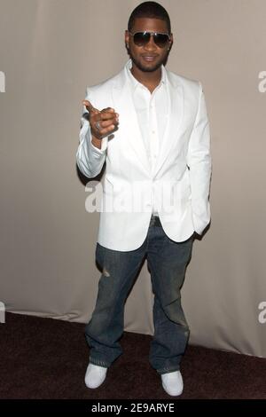 L'artiste Usher arrive à la 50e fête d'anniversaire du président du groupe DEF Jam Music, Antonio 'LA' Reid, le 10 juin 2006, à Nobu 57 à New York, NY, USA. Photo de Jim Rock/ABACAPRESS.COM Banque D'Images