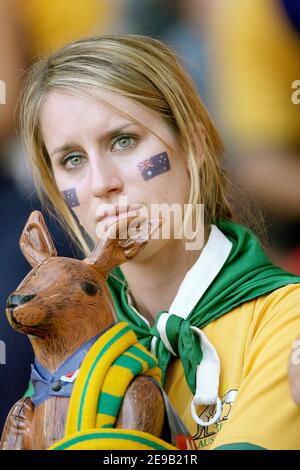 Fan de l'Australie lors de la coupe du monde 2006, deuxième tour, Australie contre Italie au Fritz-Walter-Stadion à Kaiserslautern, Allemagne, le 26 juin 2006. L'Italie a gagné 1-0 sur un coup de pénalité de dernière minute. Photo de Gouhier-Hahn-Orban/Cameleon/ABACAPRESS.COM Banque D'Images