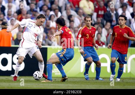 Franck Ribery, France en action pendant la coupe du monde 2006, deuxième tour, France contre Espagne au stade AWD-Arena de Hanovre, Allemagne, le 27 juin 2006. La France a gagné 3-1. Photo de Christian Liewig/ABACAPRESS.COM Banque D'Images