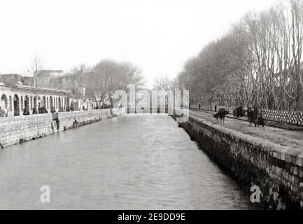 Photographie de la fin du XIXe siècle - Rivière Barada, Damas, Syrie, vers 1890 Banque D'Images