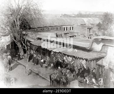 Photographie de la fin du XIXe siècle - bazar de rue, étals de marché, Damas, Syrie, vers 1880 Banque D'Images