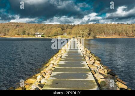 Jetée près du port de Vejle Fjord, Danemark Banque D'Images