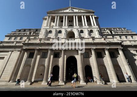 Photo du dossier datée du 20/09/19 de la Banque d'Angleterre, dans la ville de Londres, qui a laissé les taux d'intérêt inchangés à 0.1 %. Date d'émission : jeudi 4 février 2021. Banque D'Images