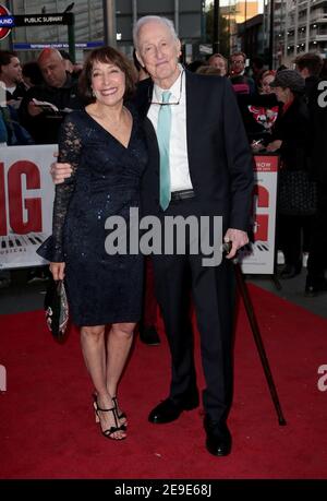 17 septembre 2019 - Londres, Angleterre, Royaume-Uni - soirée de gala de Big the musical, Théâtre du Dominion photo shows: Didi Conn et David Shire Banque D'Images