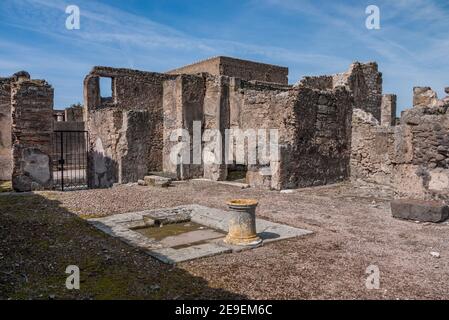 Pompéi, une ancienne ville près de Naples, en Italie, enterrée sous des cendres volcaniques dans l'éruption du Vésuve dans l'AD79., largement préservée sous les cendres Banque D'Images