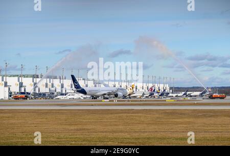 Munich, Allemagne - février 04. 2021 : vol spécial de Lufthansa LH2575 depuis Mount Pleasant sur les terres MPN des îles Falkland à l'aéroport de Munich MUC Banque D'Images