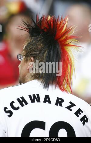 Fan de l'Allemagne lors de la coupe du monde 2006, demi-finales, Italie contre Allemagne au stade signal Iduna Park à Dortmund, Allemagne, le 4 juillet 2006. L'Italie a gagné 2-0. Photo de Christian Liewig/ABACAPRESS.COM Banque D'Images