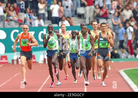 1500m hommes lors de la rencontre Athlétique gaz de France au Stade de France à Saint-Denis près de Paris, France, le 8 juillet 2006. Photo de Stéphane Kempinaire/Cameleon/ABACAPRESS.COM Banque D'Images