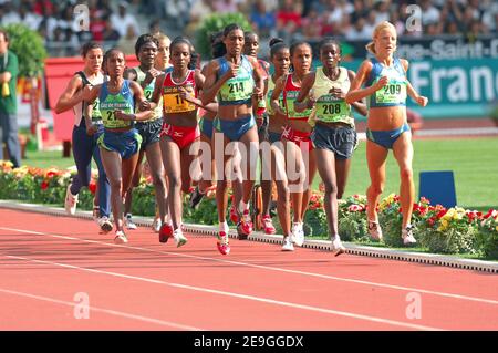 5000m de femmes lors de la rencontre Athlétique gaz de France au Stade de France à Saint-Denis près de Paris, France, le 8 juillet 2006. Photo de Stéphane Kempinaire/Cameleon/ABACAPRESS.COM Banque D'Images