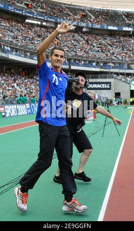 Mehdi Baala en France lors de la rencontre Athlétique gaz de France au Stade de France à Saint-Denis près de Paris, France, le 8 juillet 2006. Photo de Christophe Guibbbaud/Cameleon/ABACAPRESS.COM Banque D'Images