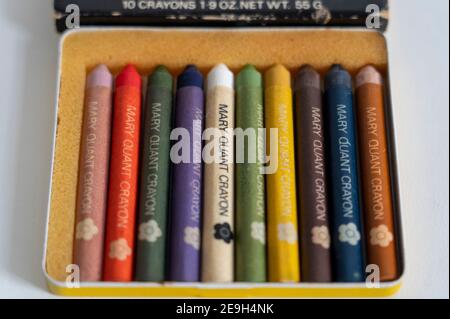 Les crayons des années 1960 se composent de la styliste britannique Mary Quantité Banque D'Images