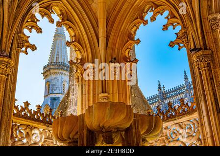 Ornement au monastère de Batalha au Portugal Banque D'Images