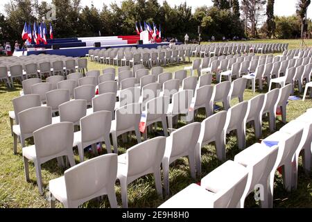 Ambiance avant le congrès d'été du Front National à Saint-Martin-de-Crau près d'Arles, sud de la France, 3 septembre 2006 photo de Gerald Holubowicz/ABACAPRESS.com Banque D'Images