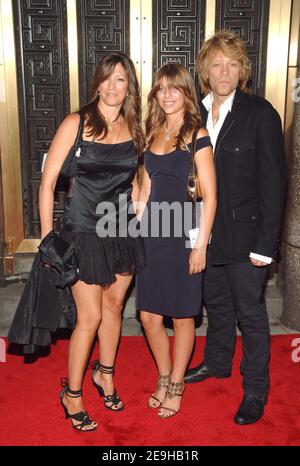 Jon bon Jovi et sa famille assistent au 3e Annual Fashion Rocks pour profiter de la fondation Elton John AIDS qui s'est tenue au radio City Music Hall de New York City, NY, USA le 7 septembre 2006. Photo de Lionel Hahn/ABACAPRESS.COM Banque D'Images