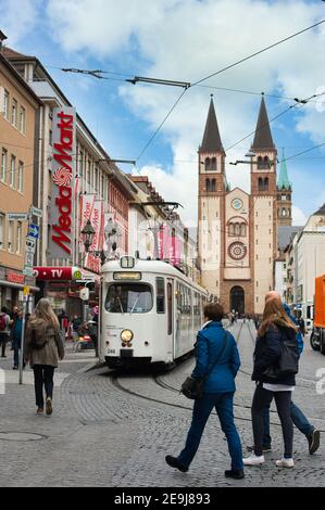 Würzburg / Allemand - Oct 23 2016 : UNE vue de Würzburg pendant la journée dans le centre de la ville c'est une destination touristique populaire. Banque D'Images