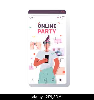 homme dans un chapeau de fête en utilisant un smartphone célébrant la fête d'anniversaire en ligne lors d'un appel vidéo avec mix race, les amis célèbrent leur auto-isolation illustration du vecteur de concept de réunion virtuelle Illustration de Vecteur