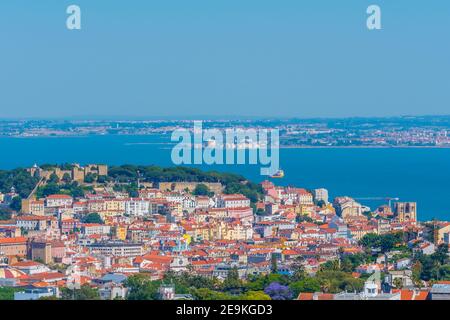 Château de Sao Jorge à Lisbonne du point de vue d'Amoreiras, Portugal Banque D'Images