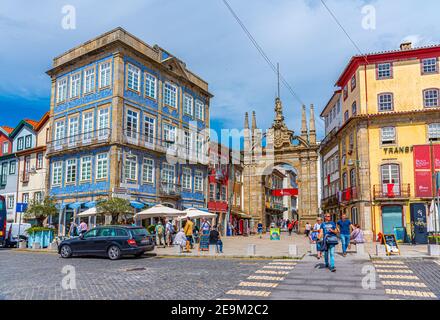 BRAGA, PORTUGAL, 22 MAI 2019 : vue sur Arco da Porta Nuova dans le centre historique de Braga, Portugal Banque D'Images