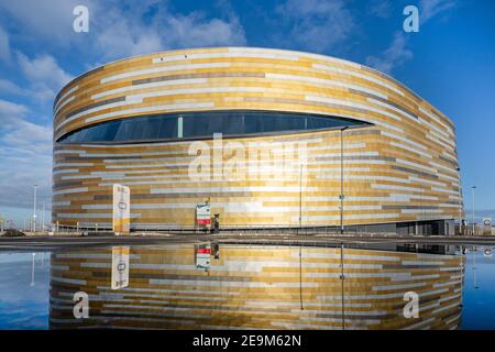 Derby Arena, Angleterre le 20 janvier 2021 - le stade de vélo-vélodrome moderne est ouvert comme centre de vaccination pandémique Covid 19 pour les résidents du Derbyshire Banque D'Images