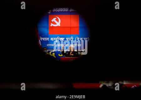 Le Premier ministre népalais et président du Parti communiste népalais (NCP), K. P. Sharma Oli, s'adresse à un rassemblement pro-gouvernemental. Banque D'Images
