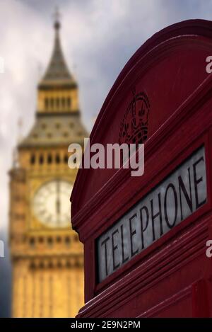 Big Ben et Red Phone Box, Londres, Royaume-Uni. Banque D'Images