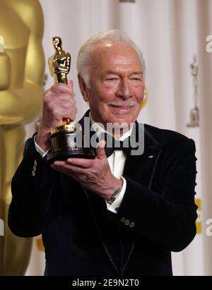 26 février 2012, Hollywood, Californie, États-Unis : l'acteur CHRISTOPHER PLUMMER a reçu le prix de « l'acteur dans un rôle de soutien » dans la salle de presse Oscar des 84e Academy Awards, les Oscars, au Kodak Theatre..(Credit image: © Lisa O'Connor/ZUMAPRESS.com) Banque D'Images