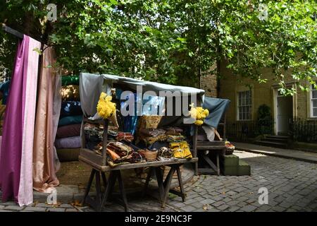 Partie du tournage de la série de Bridgerton dans l'abbaye de Green à Bath le 25 septembre 2019.Somerset. ROYAUME-UNI Banque D'Images