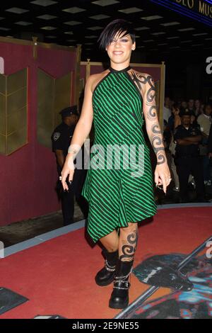 New York, NY--le 29 août 2002--MTV Video Music Awards au radio City Music Hall- ROSE Banque D'Images