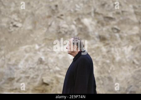 L'amiral Philippe de Gaulle, fils de l'ancien président Charles de Gaulle, assiste au 36e anniversaire de la mort de son père à Colombey les deux Églises, dans l'est de la France, le 9 novembre 2006. Photo de Bernard Bisson/ABACAPRESS.COM Banque D'Images