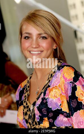 Jamie Lynn Spears assiste à la première « Charlotte's Web » de Paramount Pictures, qui s'est tenue au Arclight Theatre de Los Angeles, Californie, États-Unis, le 10 décembre 2006. Photo de Lionel Hahn/ABACAPRESS.COM Banque D'Images