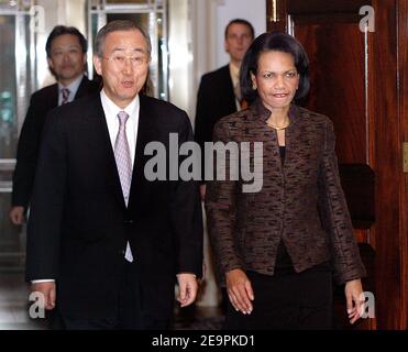 LA Secrétaire D'Etat AMÉRICAINE Condoleezza Rice et Ban Ki-Moon, Secrétaire général élu des Nations Unies, arrivent à une réunion et à un dîner de travail au Département d'Etat à Washington, DC, USA le 11 décembre 2006. Photo par Olivier Douliery/ABACAPRESS.COM Banque D'Images