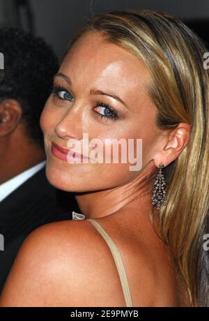 L'actrice Christine Taylor arrive à la première mondiale de la nuit au Musée et au lancement officiel du programme de la nuit du Musée d'Histoire naturelle qui s'est tenu au musée de New York, NY, USA, le dimanche 17 décembre 2006. Photo de Gregorio Binuya/ABACAPRESS.COM Banque D'Images