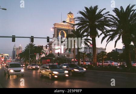 Las Vegas Boulevard alias The Strip à Las Vegas, NV, Etats-Unis, juillet 2006. Photo de Pierre Barlier/ABACAPRESS.COM Banque D'Images