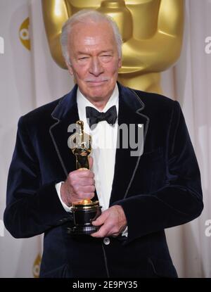 6 février 2021. DOSSIER : Christopher Plummer Dies à 91. Los Angeles, États-Unis. 27 février 2012. Christopher Plummer  176 crédit: Tsuni/USA/Alay Live News Banque D'Images