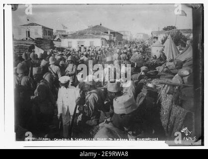 Moudros - Lemnos, coloniaux et Sénégalais prêt à embarquer pour les Dardanelles Banque D'Images