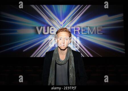 Tom Hiddleston au vue Cinema Extreme assis dans des lunettes 3D Banque D'Images